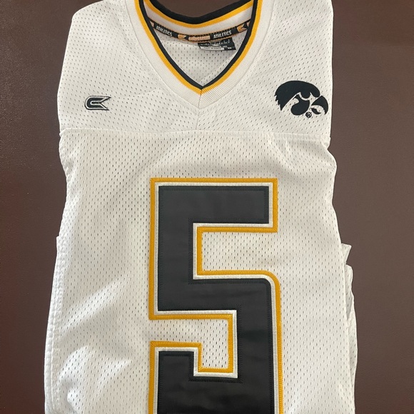 High quality Iowa Hawkeye youth jersey.  All numbers and letters appliquéd. - Picture 7 of 11